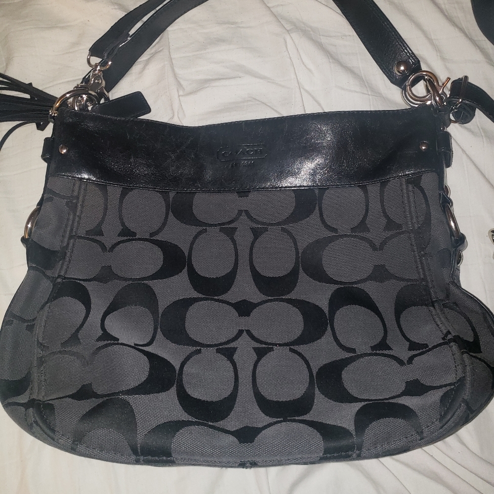 Authentic coach shoulder purse.